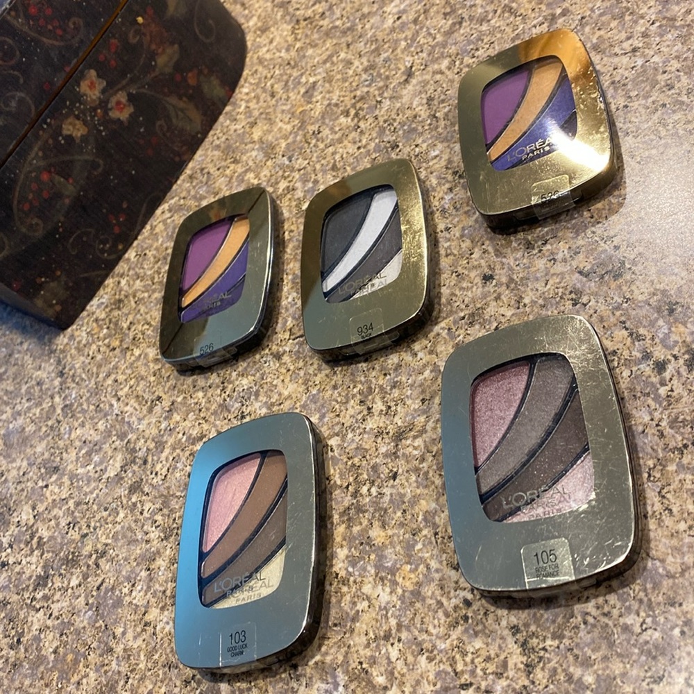 L’Oréal Paris Colour Riche Eye Shadow Lot of 5 - Shades 526 934 103 105